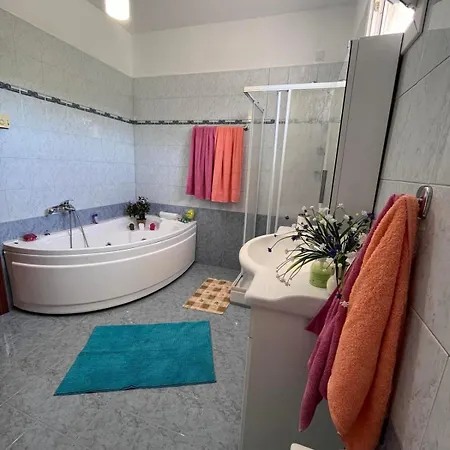 Nefeli Luxury