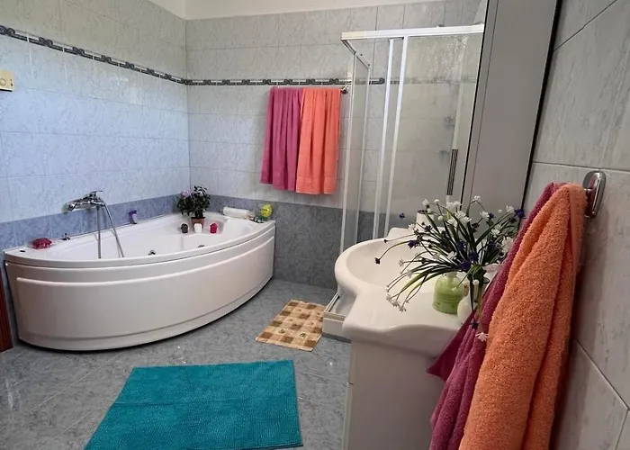 Nefeli Luxury