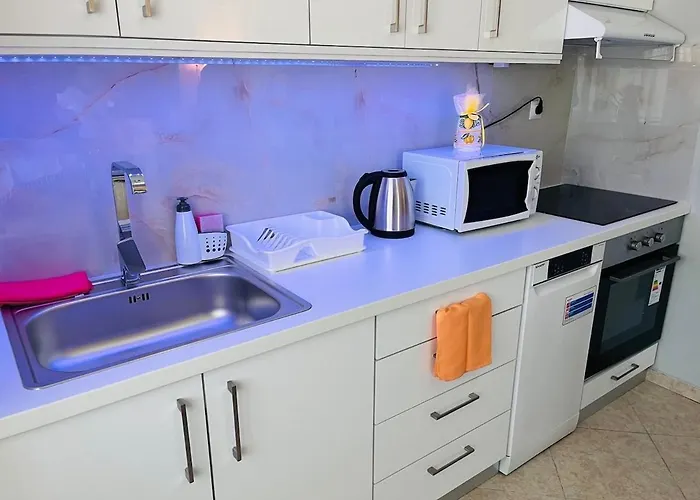 Nefeli Luxury Apartment Aronas